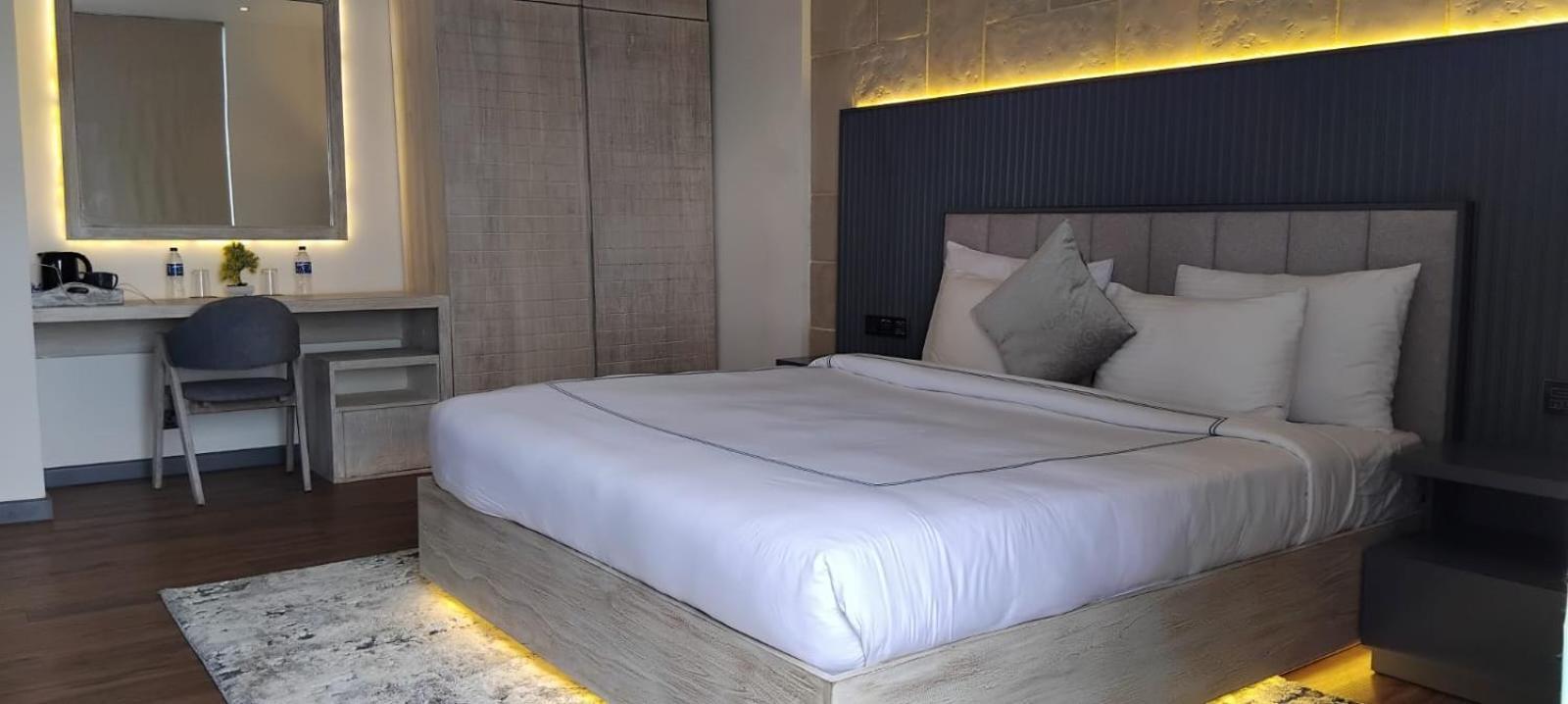 Highland Stonehouse Luxury Boutique Hotel Нувара-Елія Екстер'єр фото