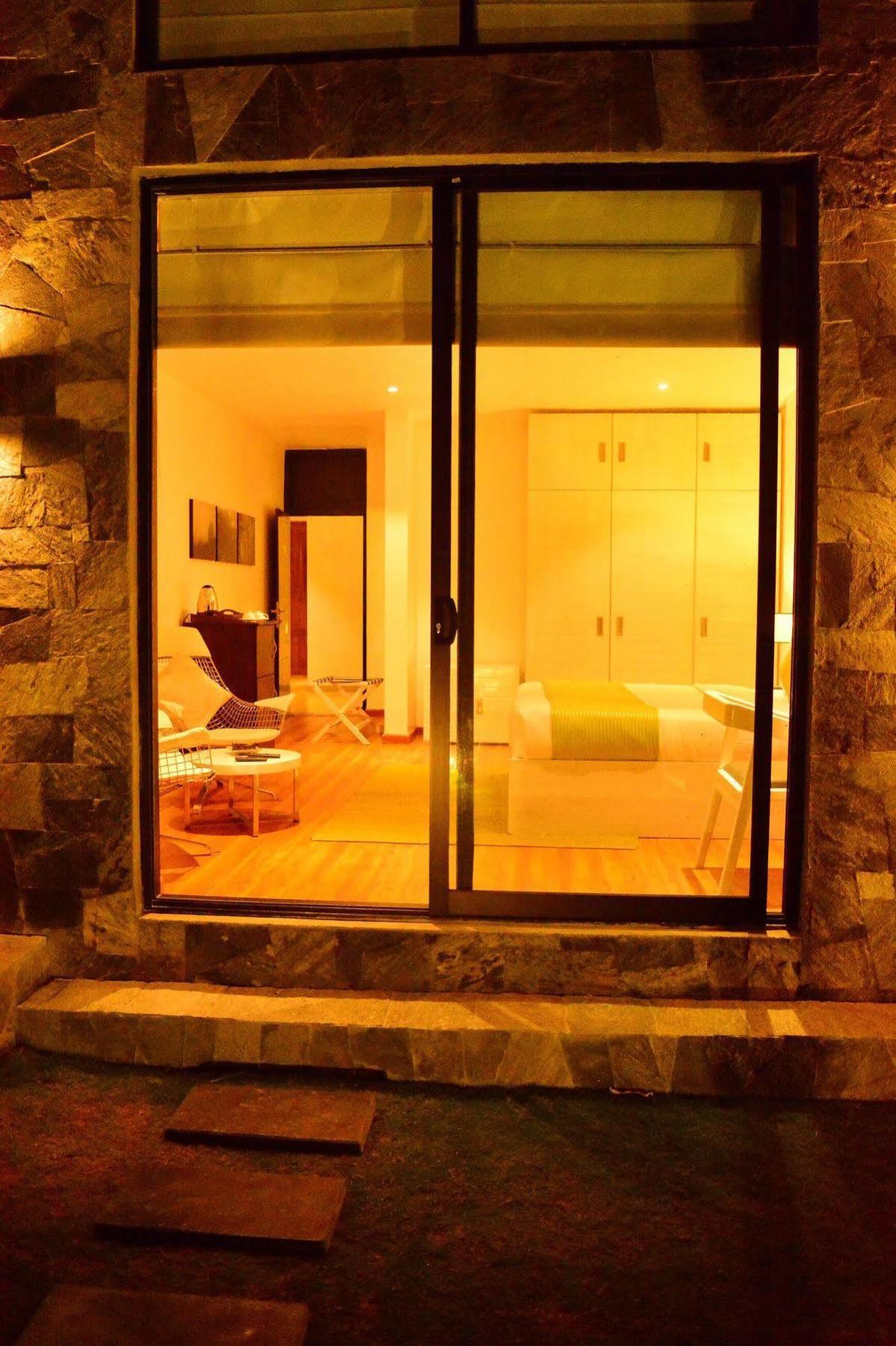 Highland Stonehouse Luxury Boutique Hotel Нувара-Елія Екстер'єр фото
